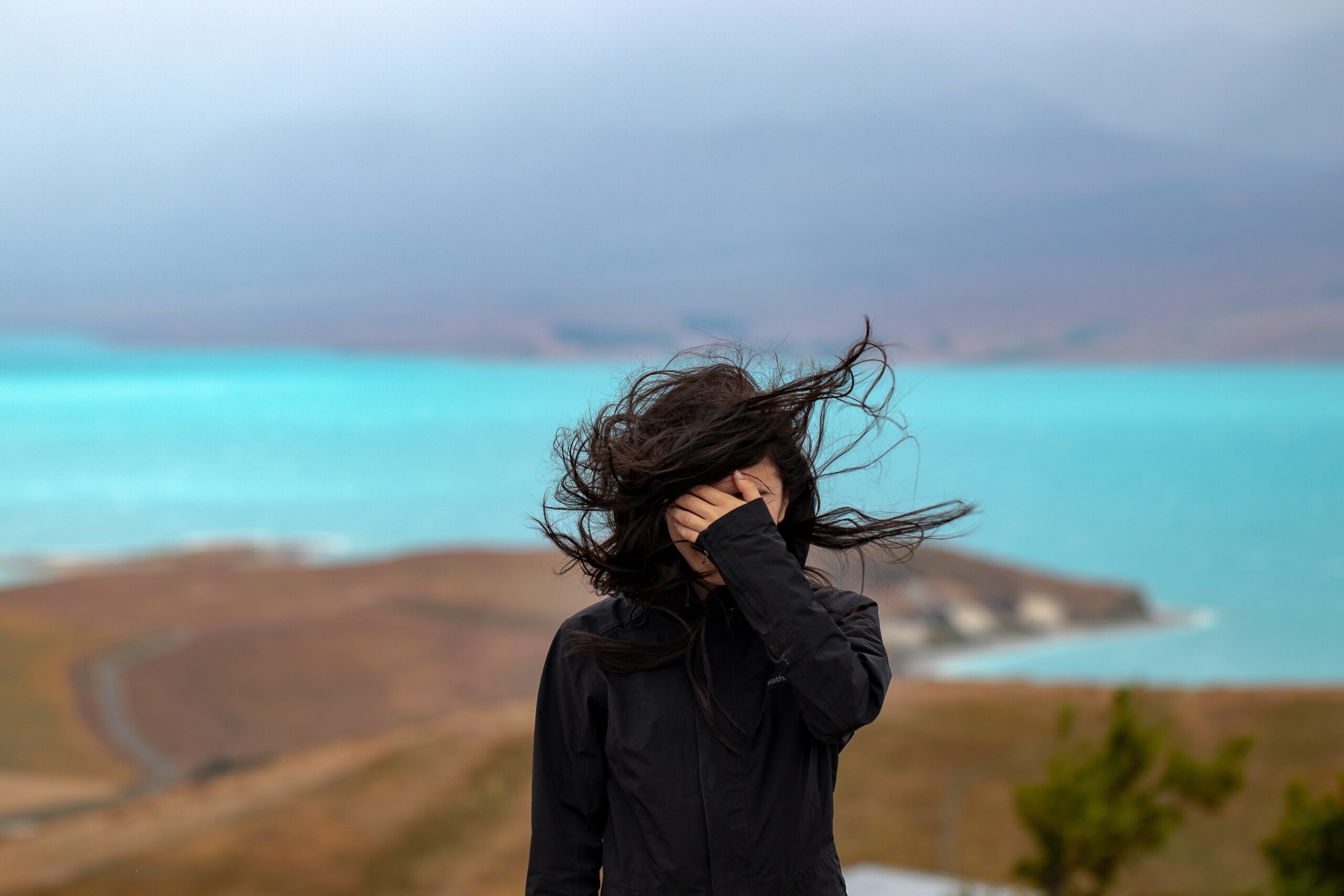 woman wearing black jacket